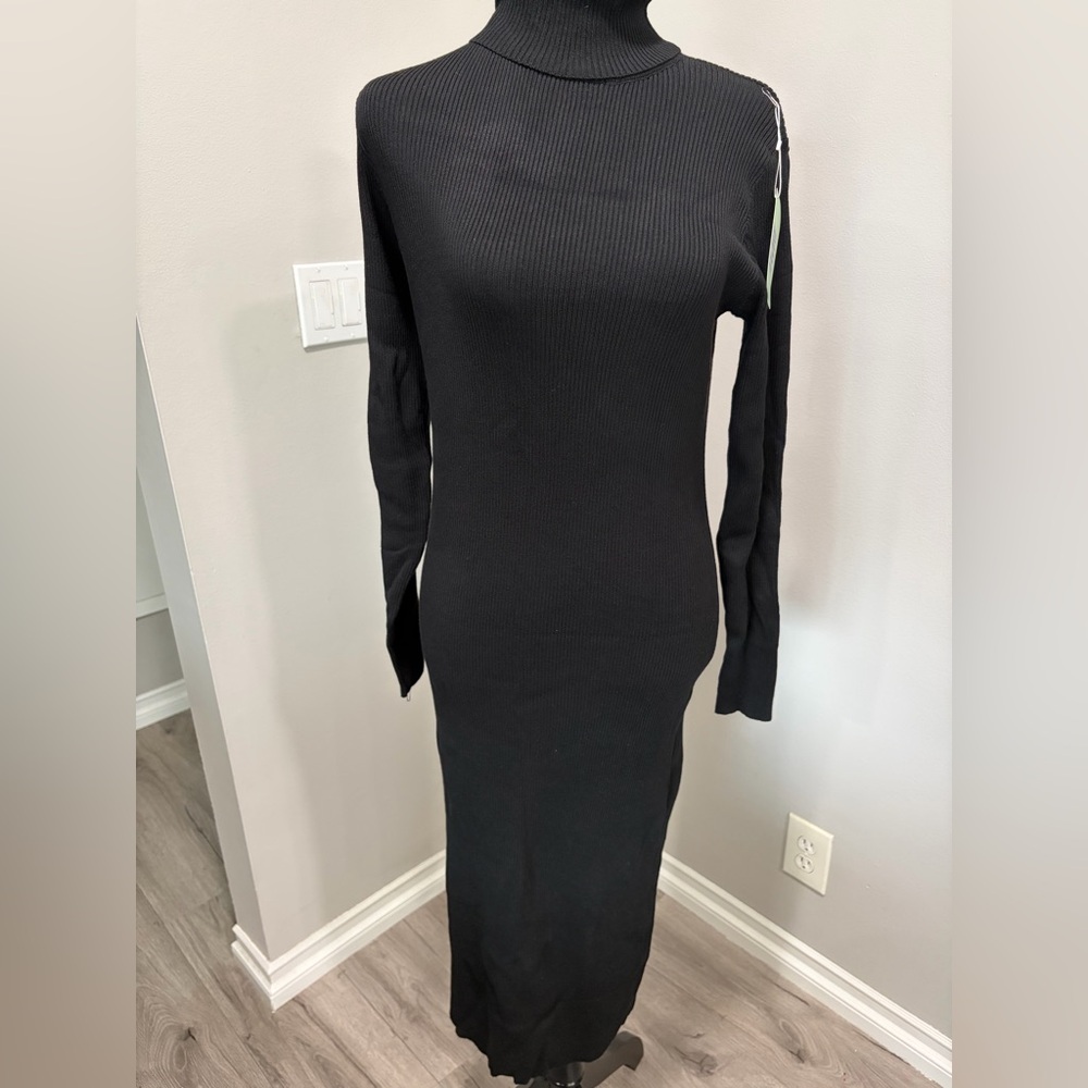 Elegant Black Ribbed Knit Dress